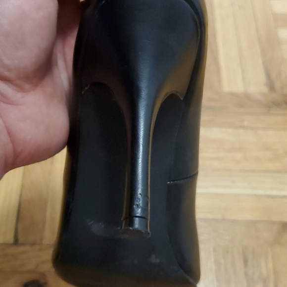 Shoes - Picture 3 of 5